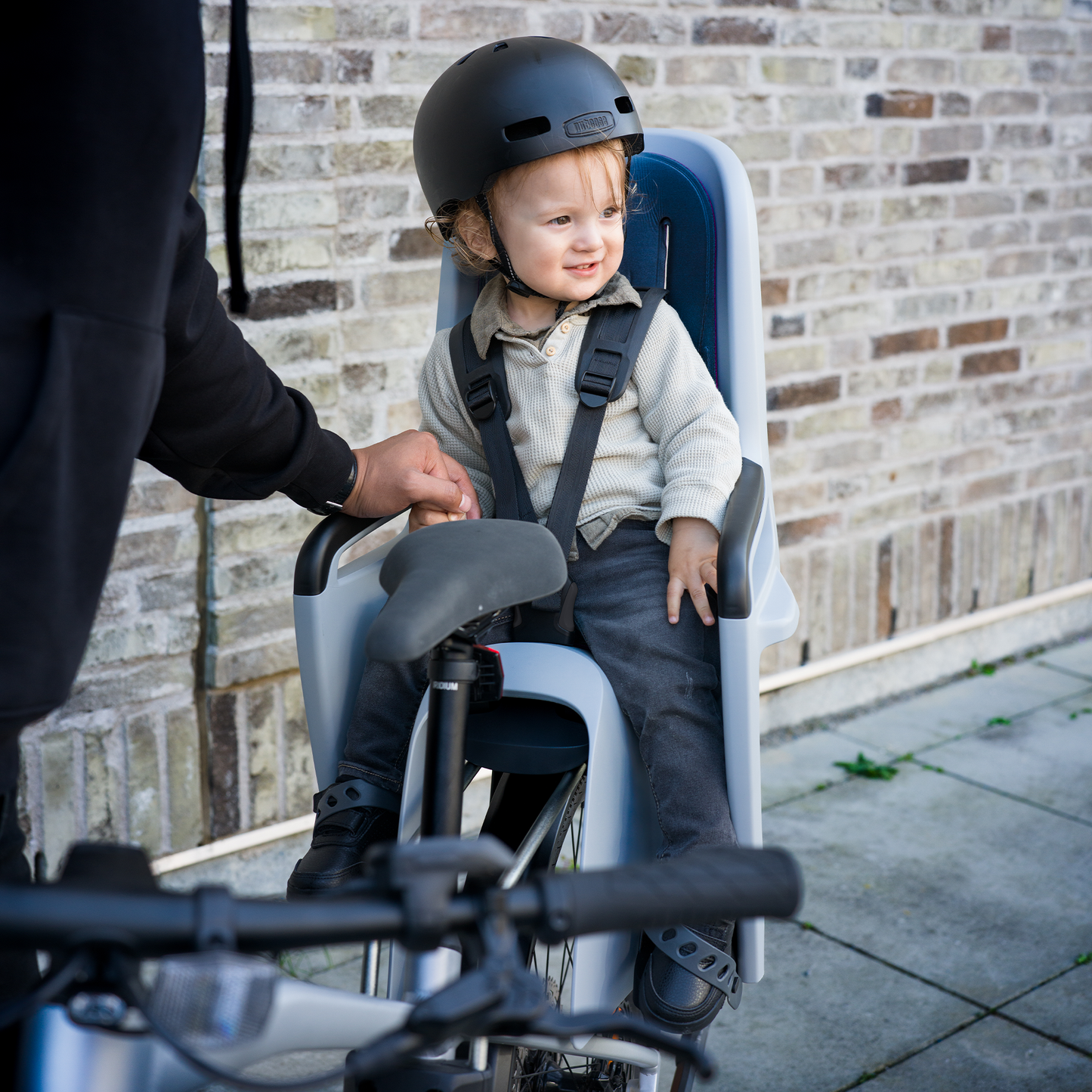 tiltable child bike seat light gray