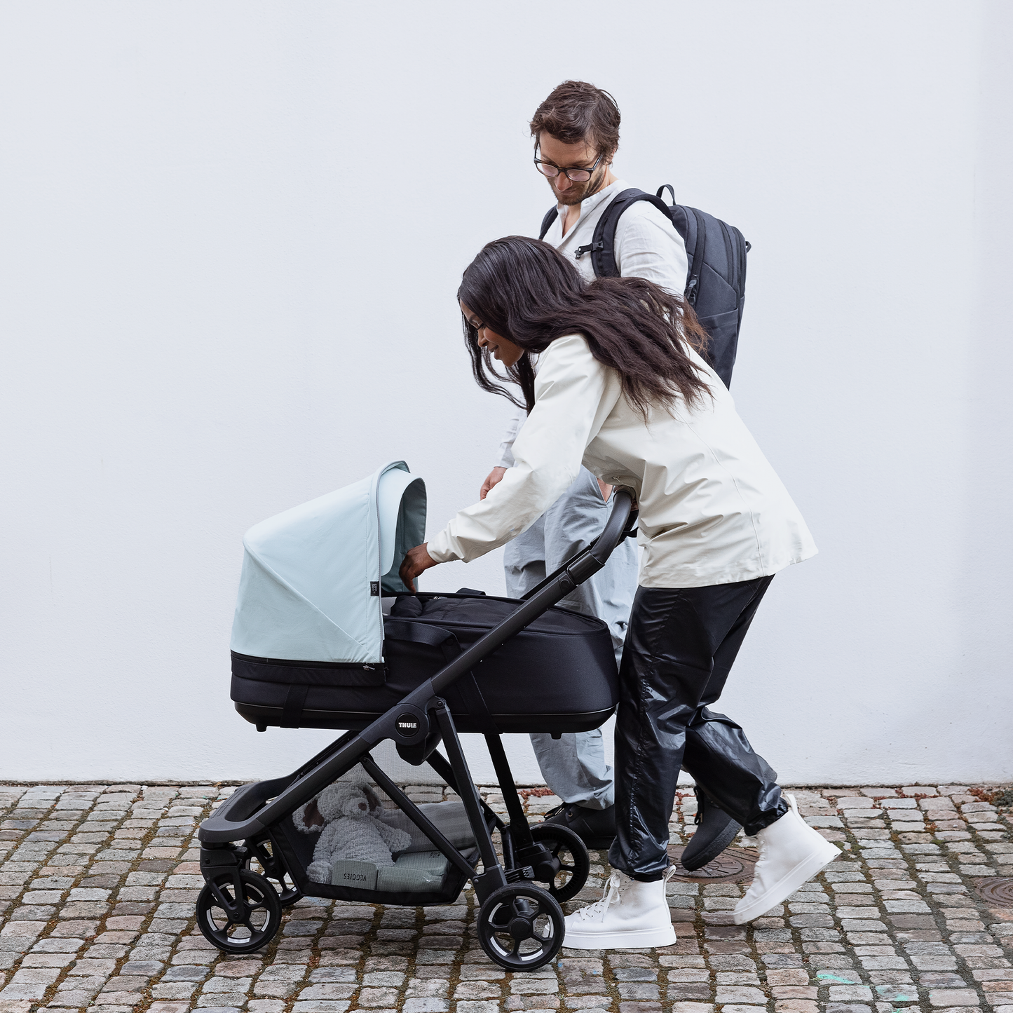 bassinet black