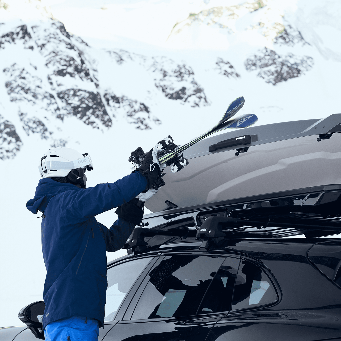 roof box black metallic