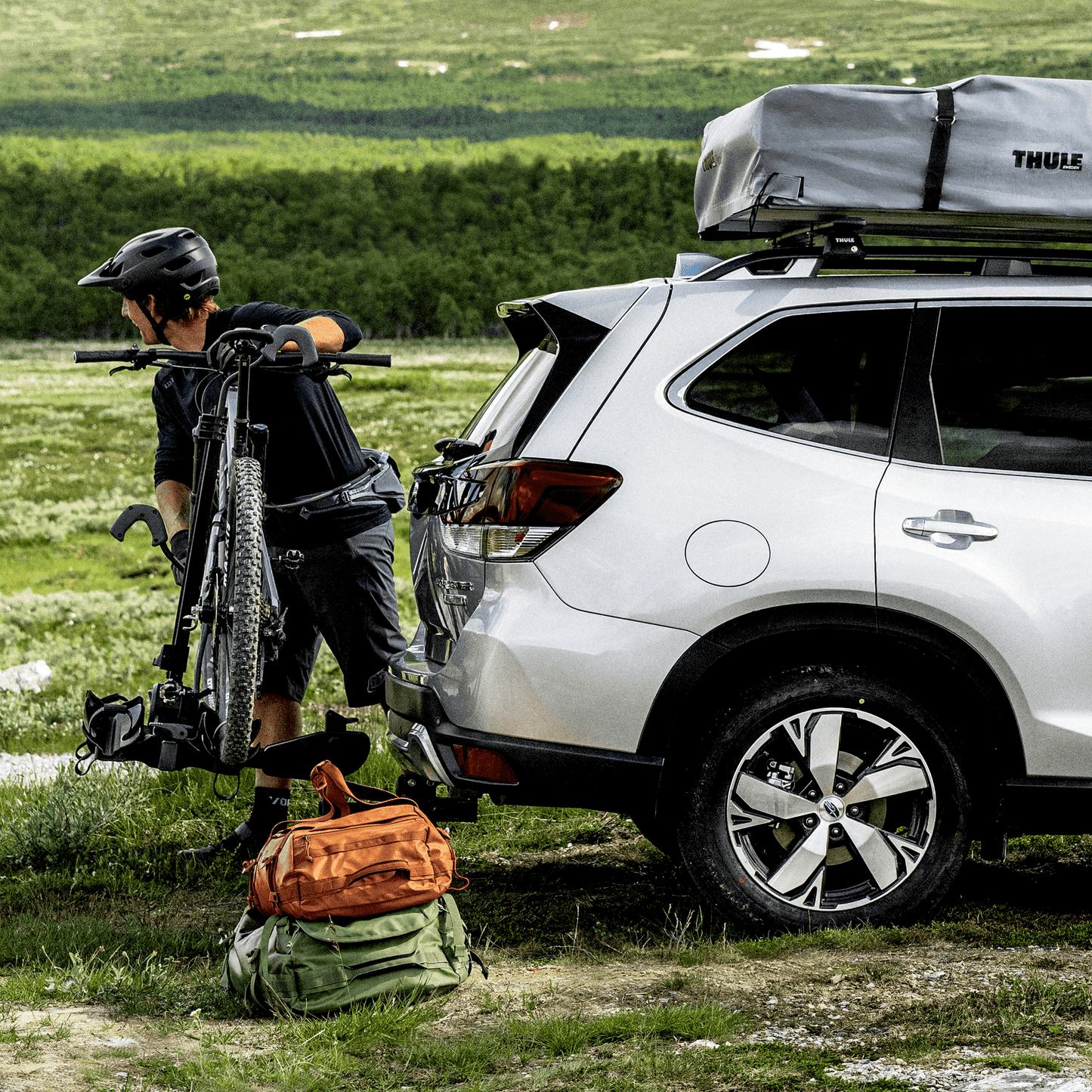 2-bike hitch bike rack black