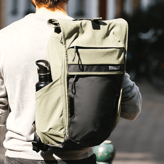commuter backpack 18L olivine green