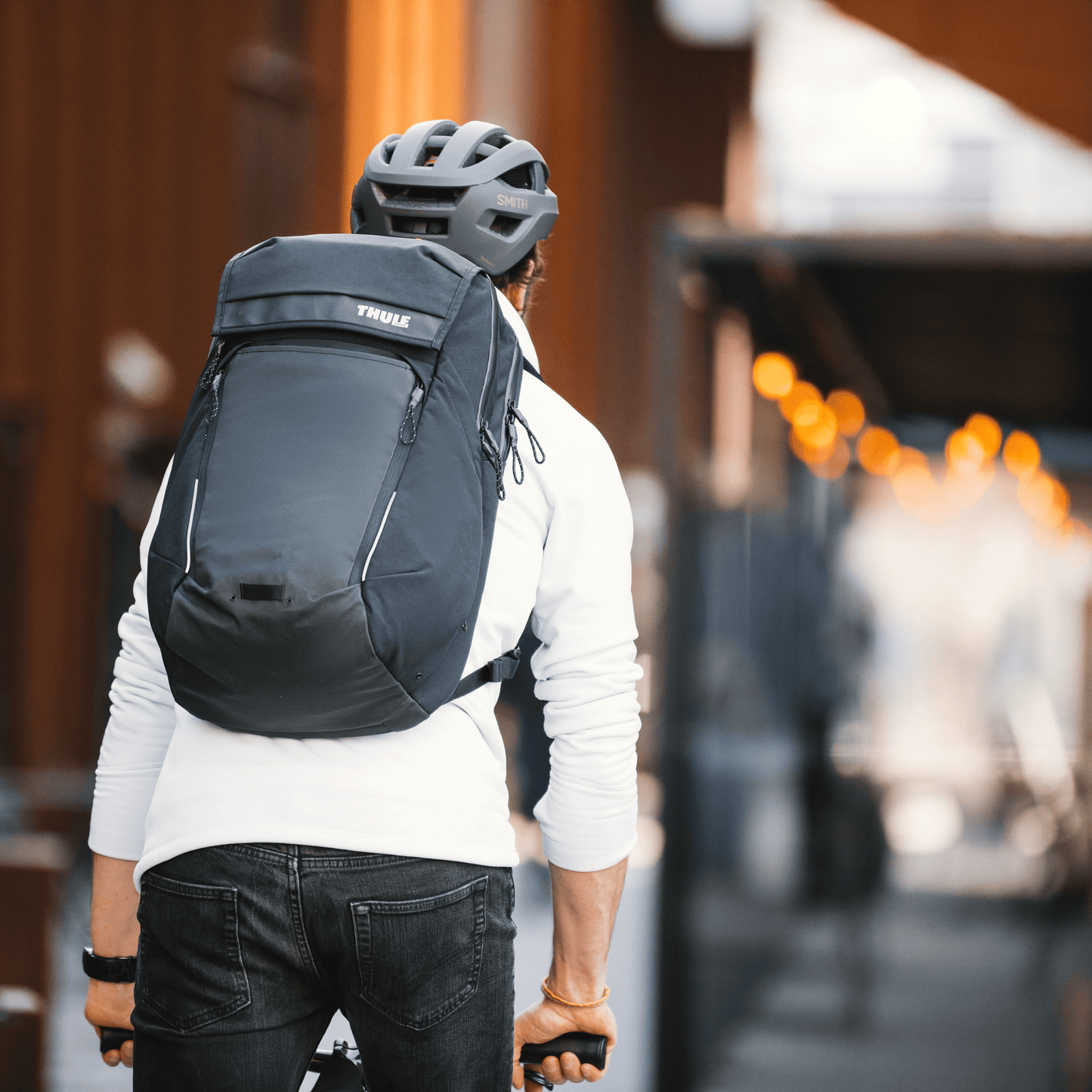 commuter backpack 18L olivine green